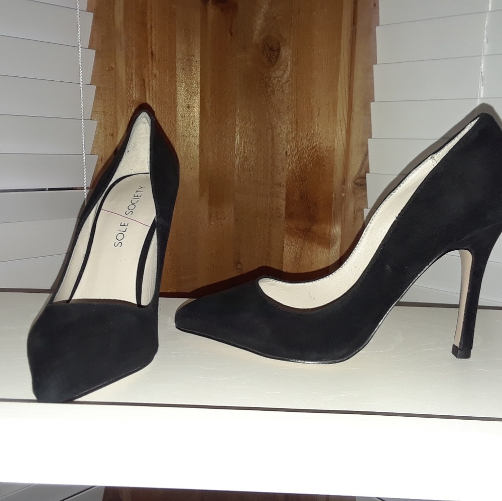 Sole Society Aikens Pumps